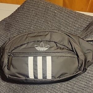 NEW Adidas Black nylon fanny pack